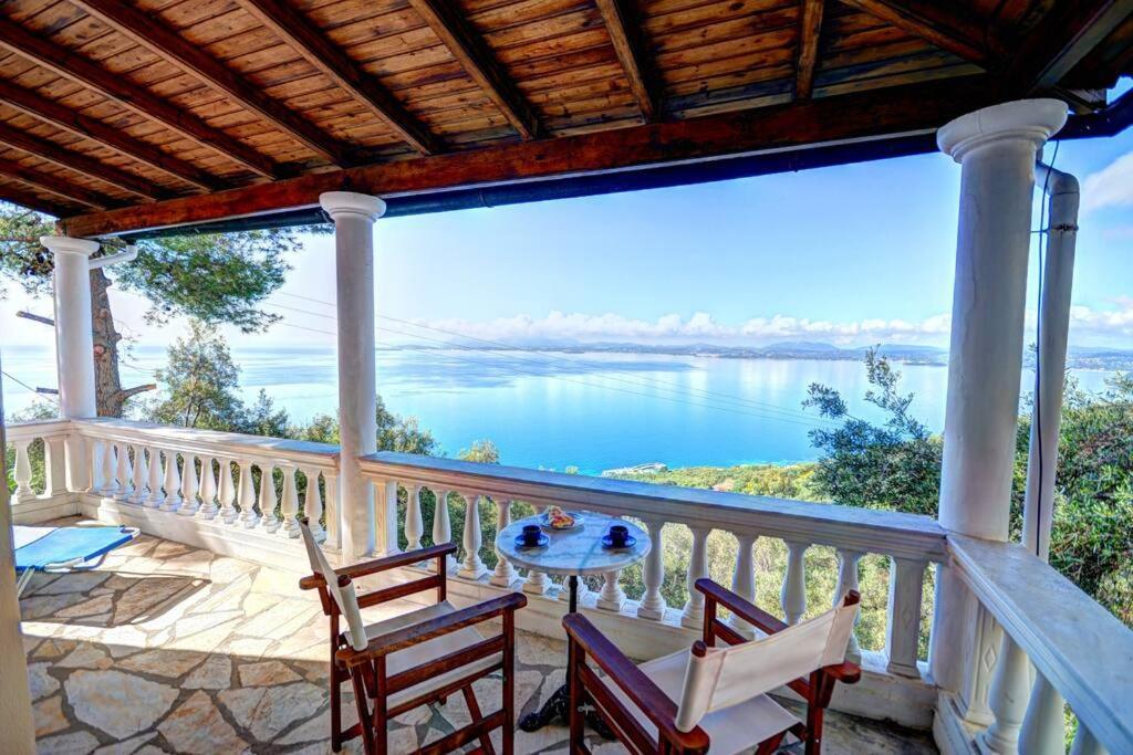 Rolling Stolis Home Katavolos Exterior photo