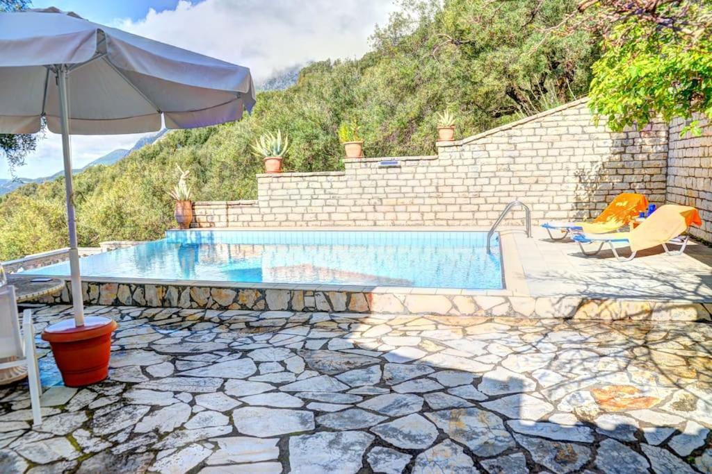 Rolling Stolis Home Katavolos Exterior photo